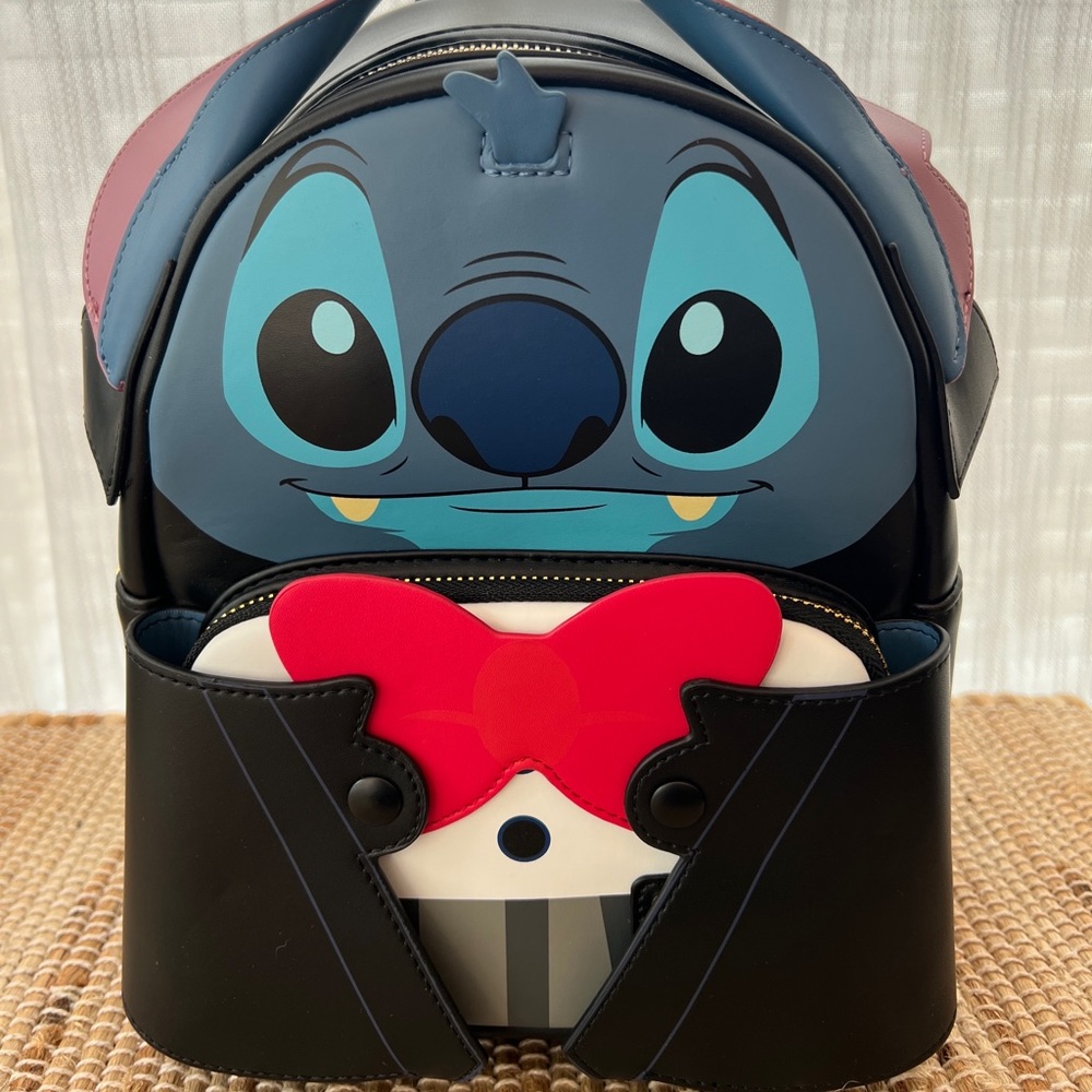 🖤🧛🦇 Loungefly Disney stitch vampire mini bag  NEW Halloween stitch